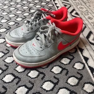 Nike Kids Gray and Red Sneakers